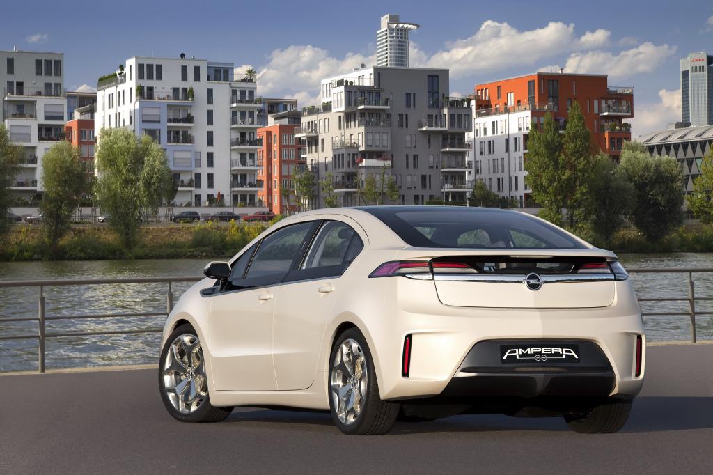''Innovation Trophy'' an den Opel Ampera