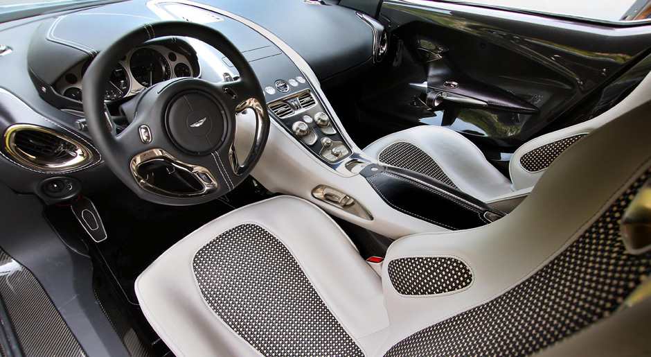 Aston Martin One-77: High-Speed-Test mit 354.86 kmh/h