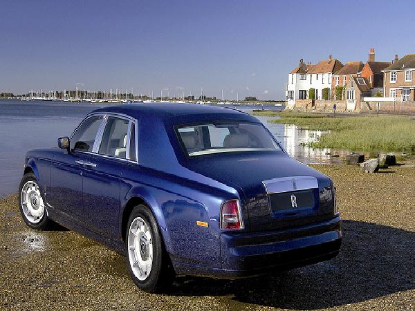 Auch in seinem Schloss in England steht ein Phantom