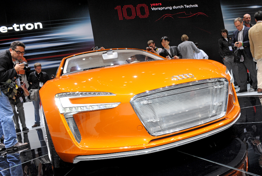 Audi e-tron.