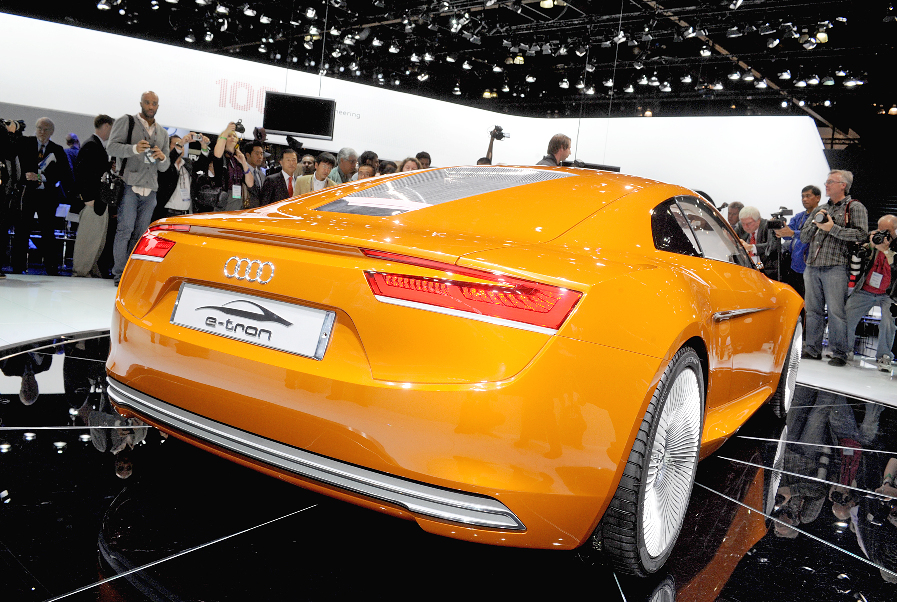 Audi e-tron.