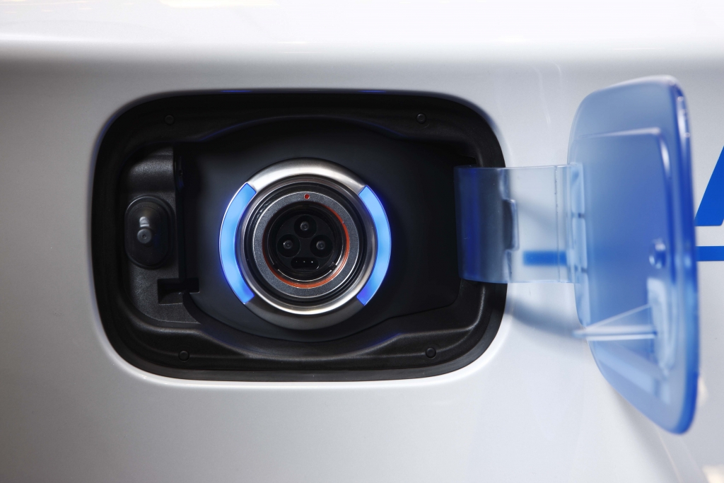 BMW zeigt erste Elektroauto-Vision 