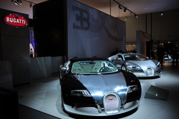 Bugatti Veyron Nocturne: 1001 PS – Rennteppich für Wüstensöhne