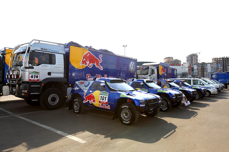 Dakar 2010: Mit Renn-Lastwagen als „Retter in der Not“