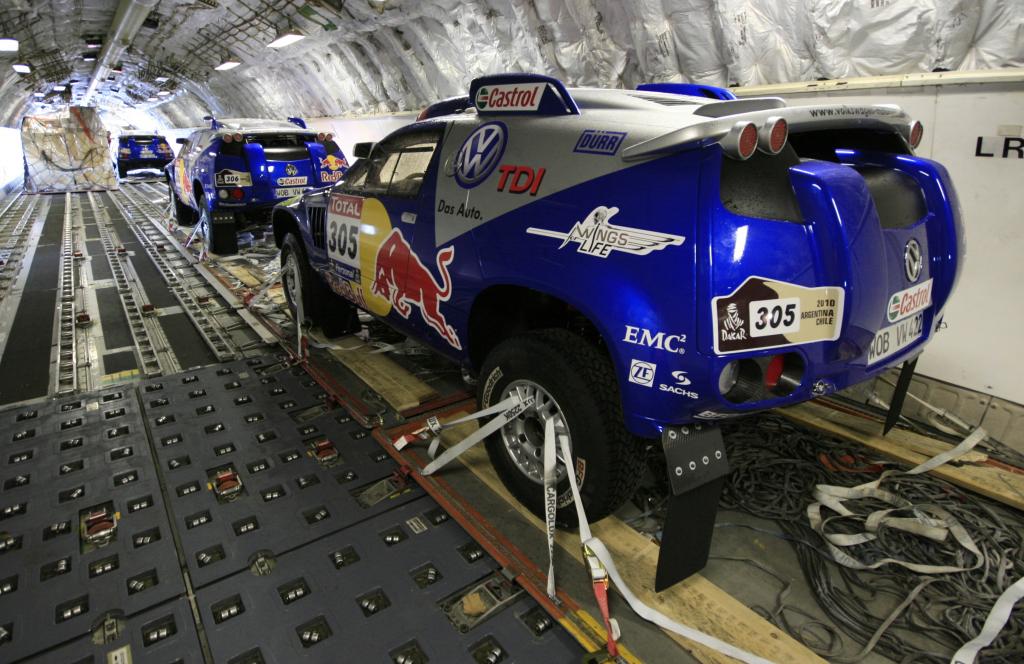 Dakar 2010: Volkswagen Race Touareg nach Buenos Aires geflogen - Bild 1