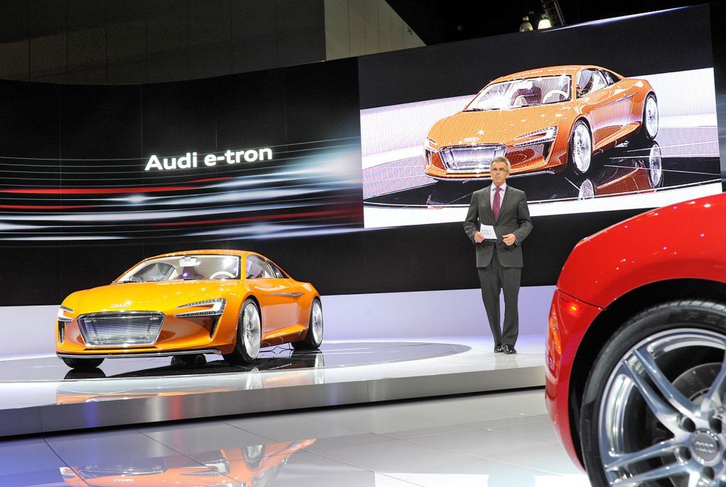 Der Audi e-tron fährt in Los Angeles vor