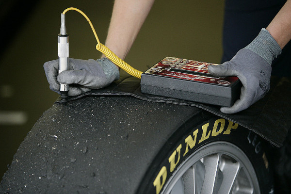 Dunlop ist seit zehn Jahren Reifenausr&uuml;ster: Erfolgreiche Partnerschaft wird fortgesetzt