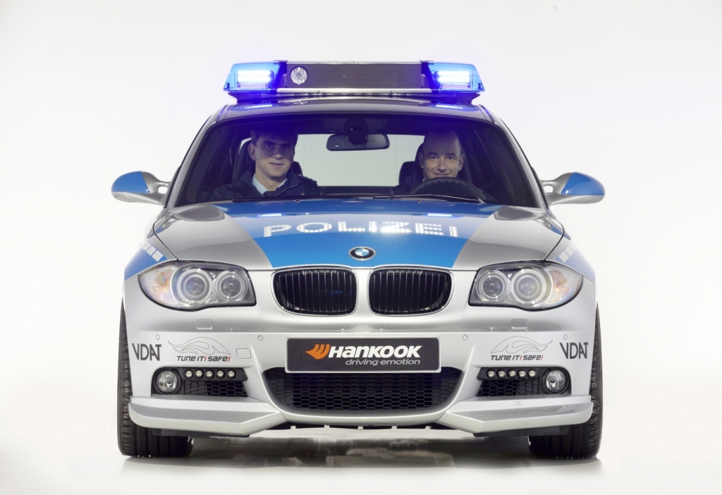 Für gute Sicht sorgt das moderne Tagfahrlicht „LEDayFlex“ der Firma Hella...