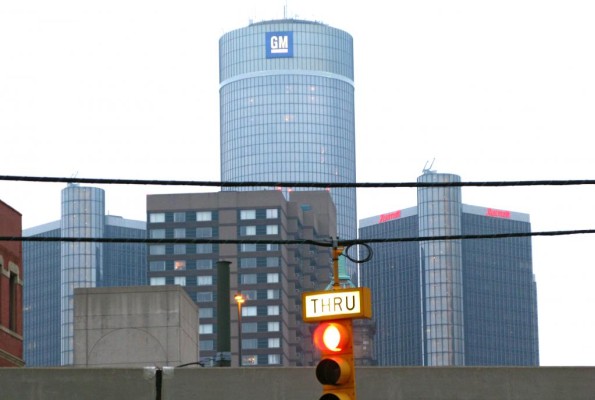 GM droht Klage durch Sberbank