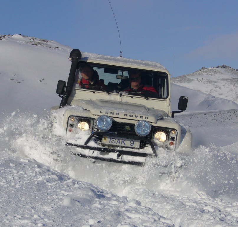 ISAK Defender: Arktische (Allrad-)Abenteuer