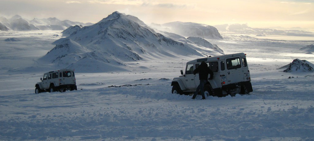ISAK Defender: Arktische (Allrad-)Abenteuer