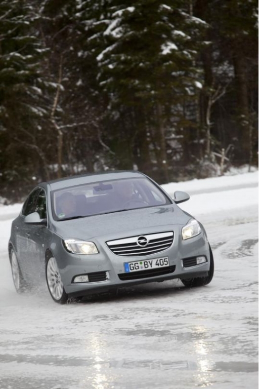 Kurztest: Opel Insignia Allrad hilft auf Schnee und beim Spritsparen 