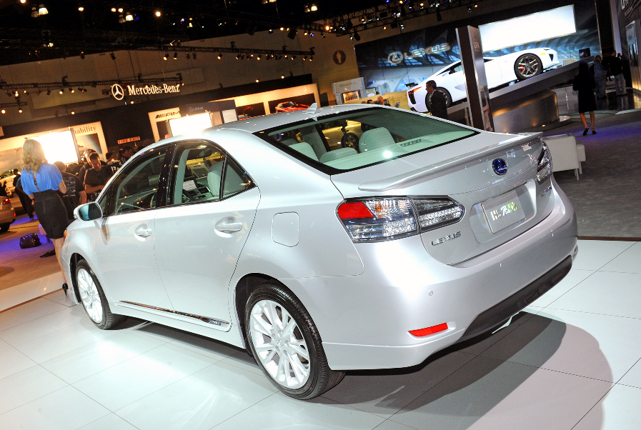 Lexus HS 250h – des Prius neue Kleider