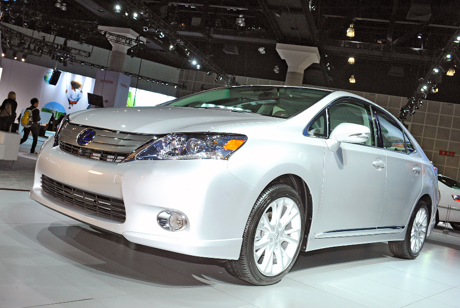 Lexus HS 250h – des Prius neue Kleider