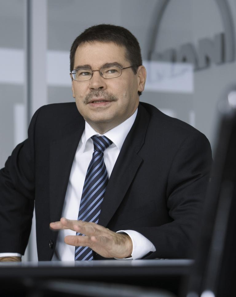 MAN-Nutzfahrzeuge-Chef legt Vorstandsämter nieder