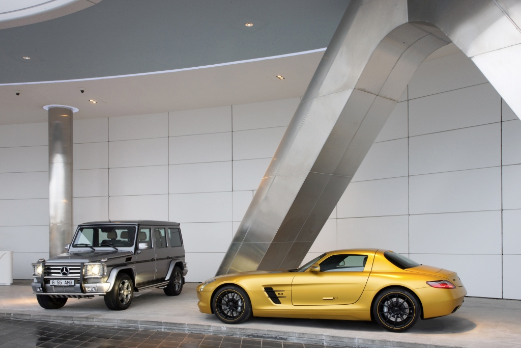 Mercedes-Benz SLS AMG Desert Gold und Mercedes-Benz G 55 AMG KOMPRESSOR 