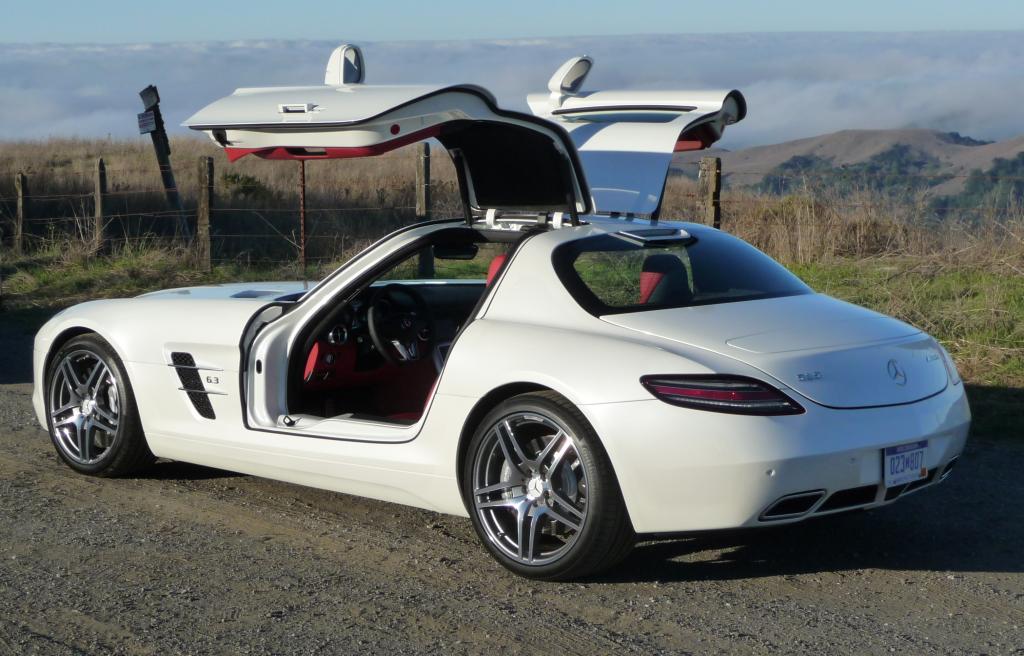 Mercedes-Benz SLS AMG erhält Design-Award - Bild(2)