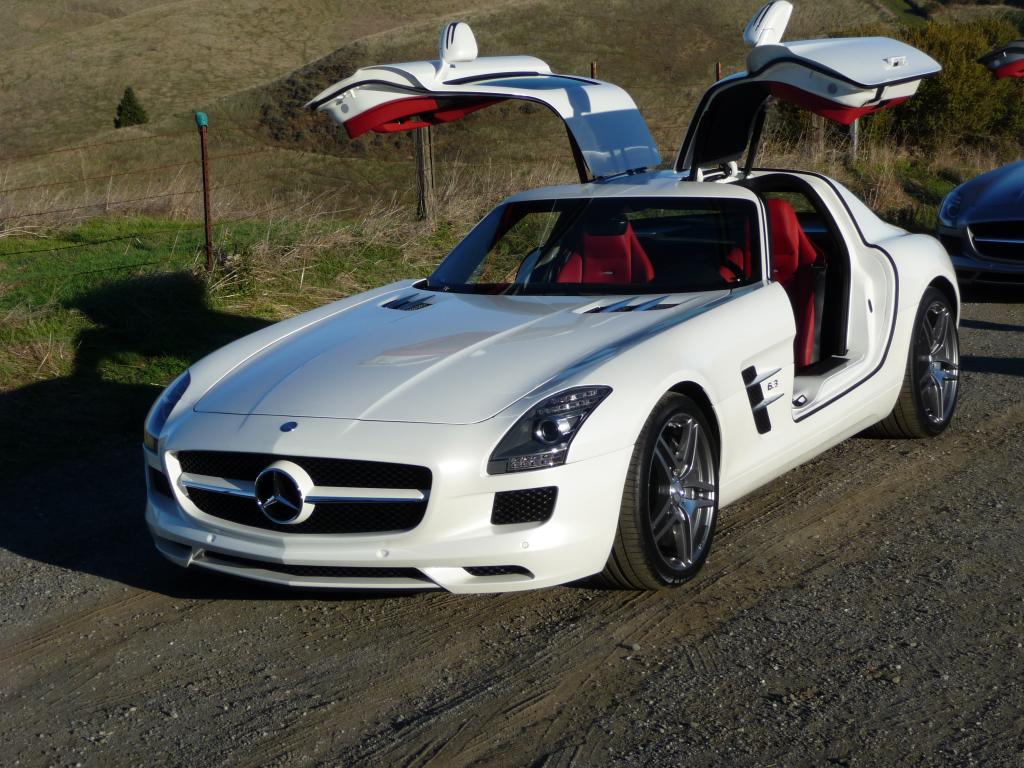 Mercedes-Benz SLS AMG erhält Design-Award