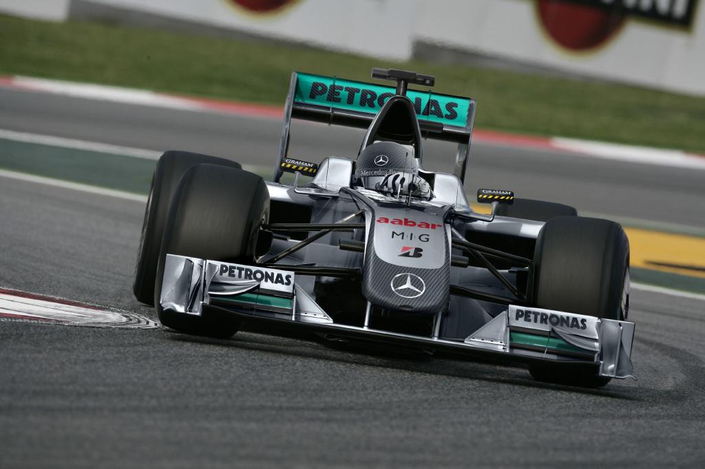 Mercedes GP schließt Vertrag mit Petronas