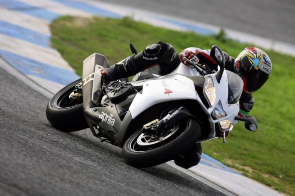 Motorrad-Präsentation Aprilia RSV4R: Edelrenner aus Italien 