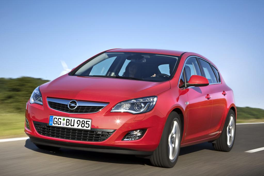 Opel Astra auf dem Weg zu den Händlern 