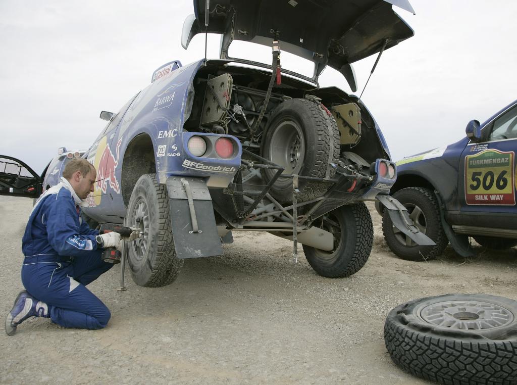 Reifenwechsel bei der „Dakar“: Es geht um jede Sekunde