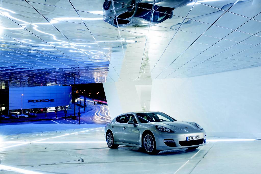 Sonderausstellung zum Porsche Panamera 