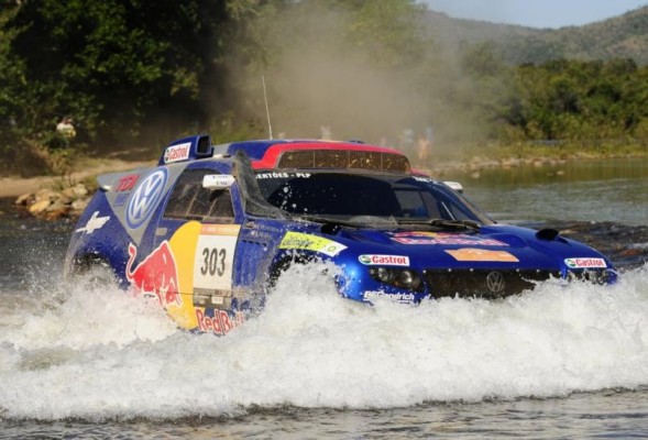 Video: Rallye-Legende Sainz in den Startlöchern für die Dakar