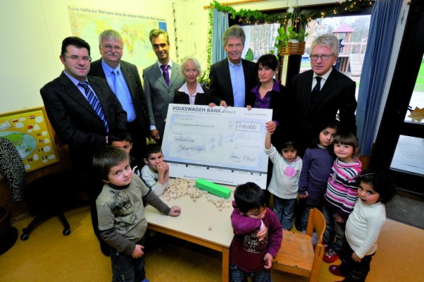 Volkswagen-Belegschaft spendet 118 000 Euro für Initiative gegen Kinderarmut