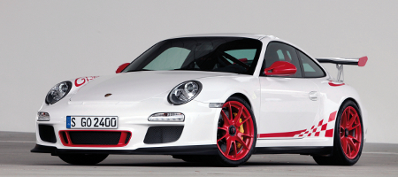 24-Stunden-Rennen: Walter Röhrl treibt Porsche 911 GT3 RS über den Circuit