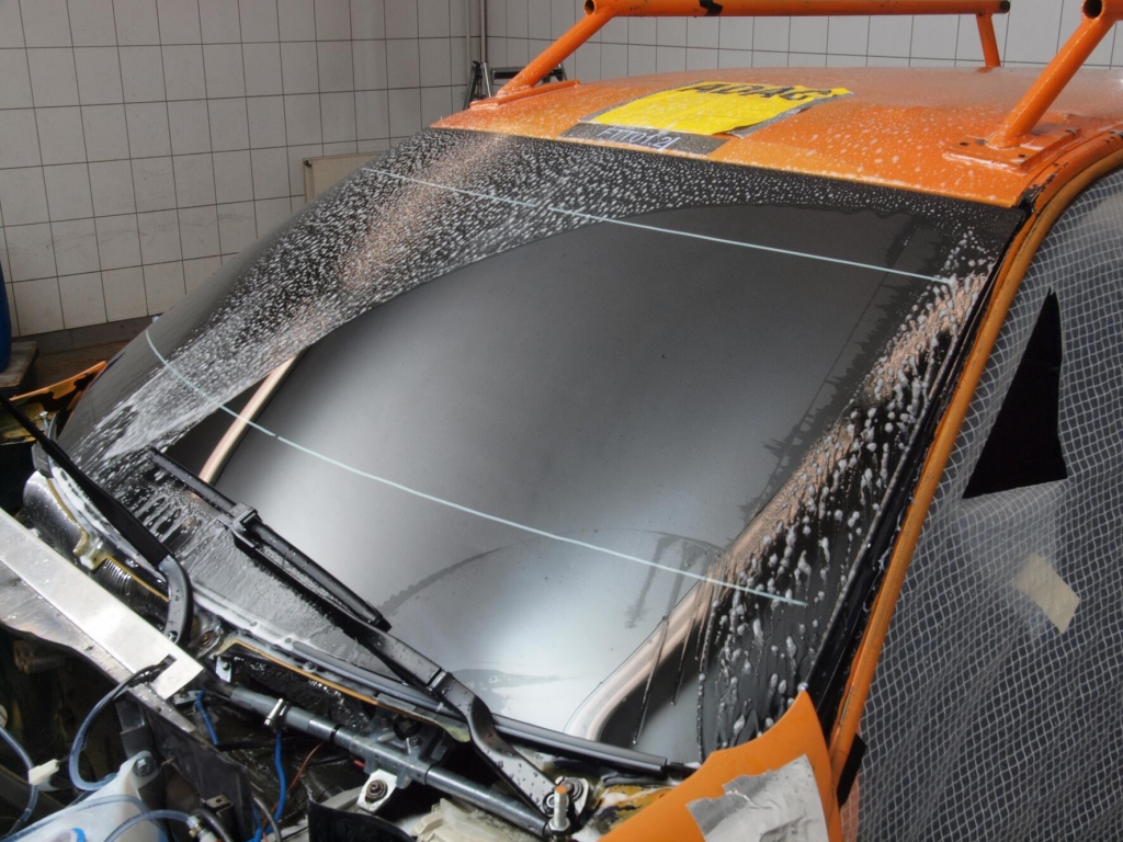 ADAC-Scheibenwischertest: Flachbalkenwischer mit besserem Ergebnis | Bosch Aerotwin belegte den 1. Platz unter den zehn getesteten Scheibenwischern