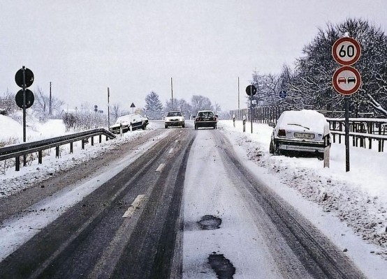 Auf winterlichen Straßen gefragt: Sanfter Gasfuß und gefühlvolles Fahren