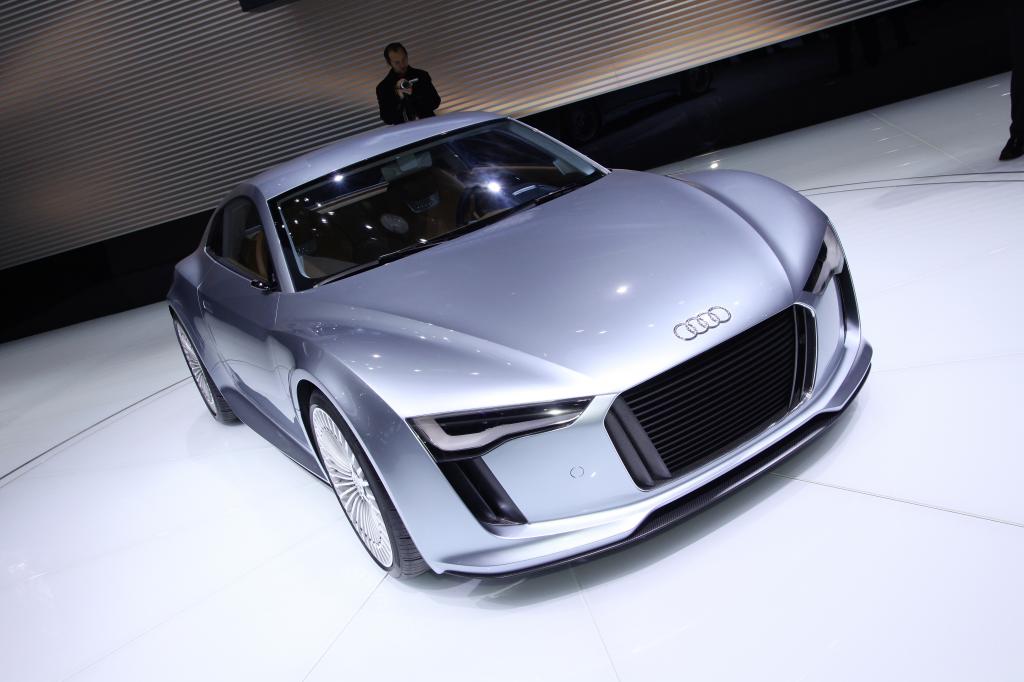 Detroit 2010: Audi zeigt weiteren E-tron