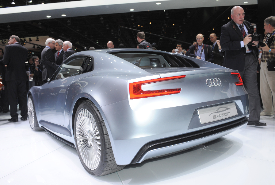 Detroit 2010: Audi zeigt weiteren E-tron