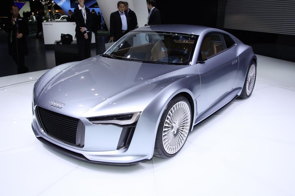 Detroit 2010: Audi zeigt weiteren E-tron