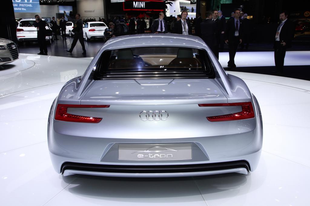 Detroit 2010: Audi zeigt weiteren E-tron