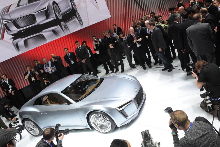 Detroit 2010: Audi zeigt weiteren E-tron