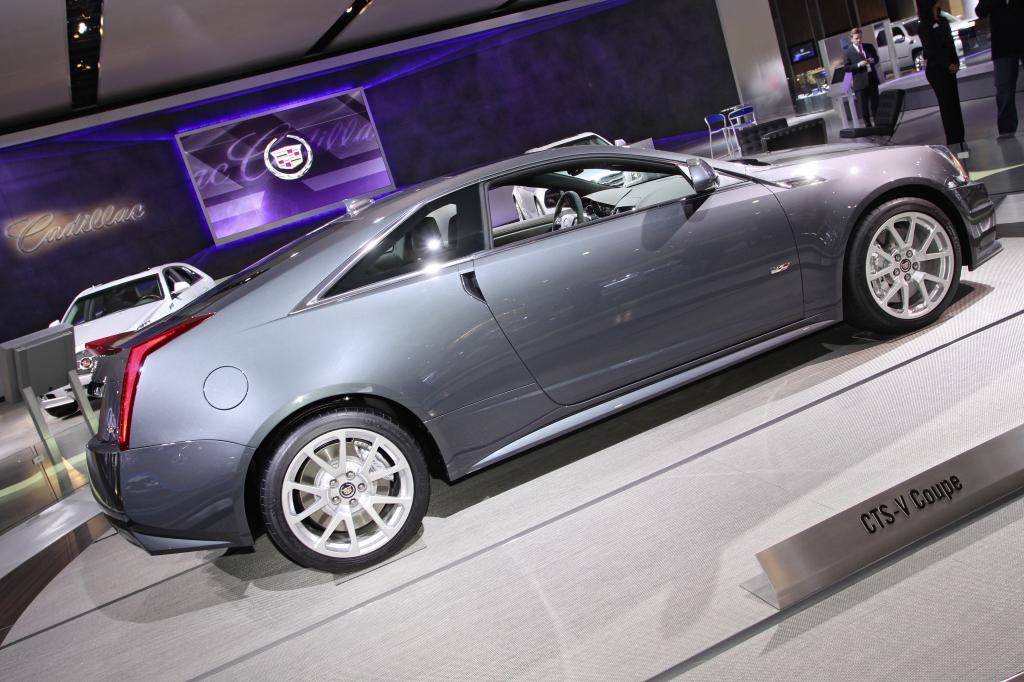 Detroit 2010: Cadillac präsentiert CTS-V Coupé ohne Türgriffe - Bild(3)