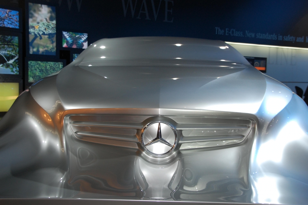 Detroit 2010: Mercedes-Benz zeigt Auto-Skulptur
