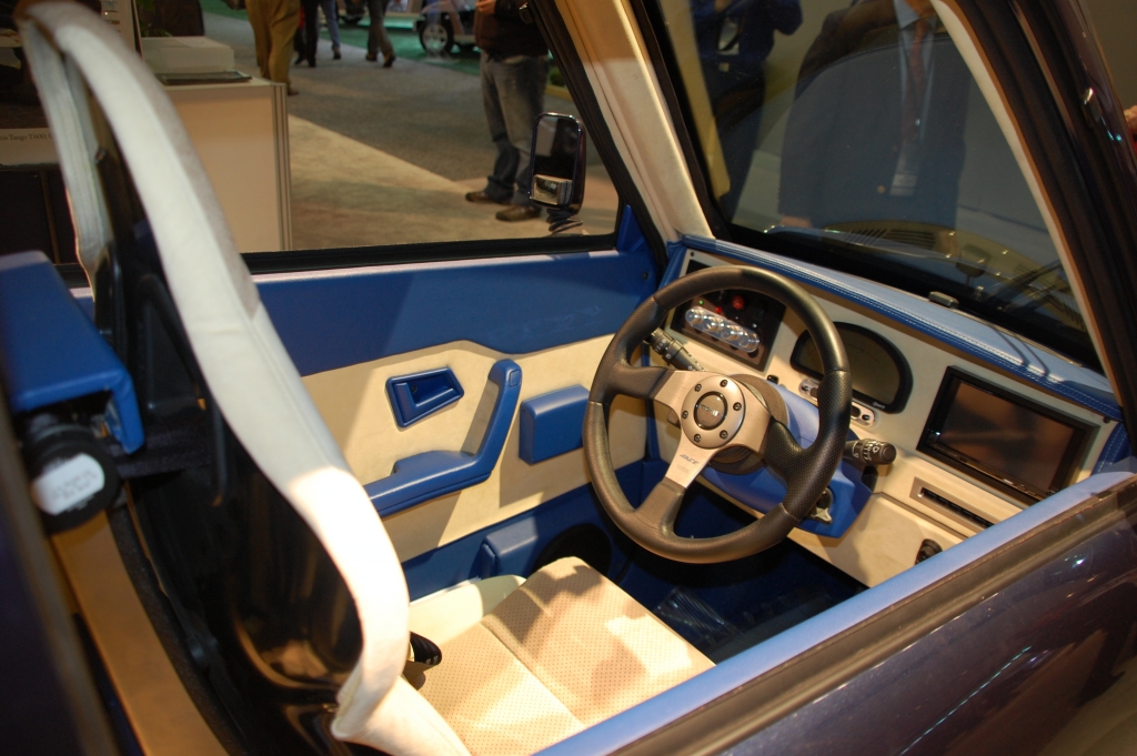 Detroit 2010 – Tango 600: Elektrischer Stadtflitzer von Commuter Cars