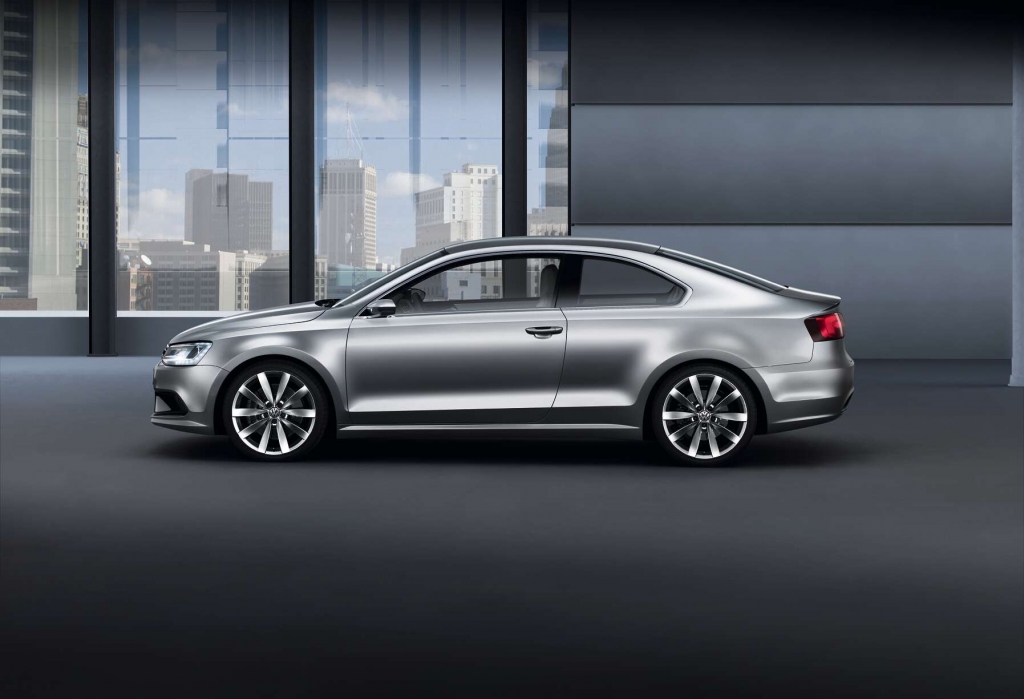 Detroit 2010: Weltpremiere New Compact Coupe Hybrid