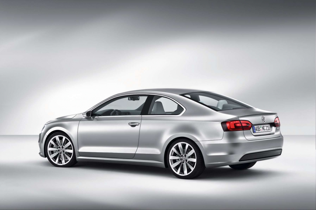 Detroit 2010: Weltpremiere New Compact Coupe Hybrid