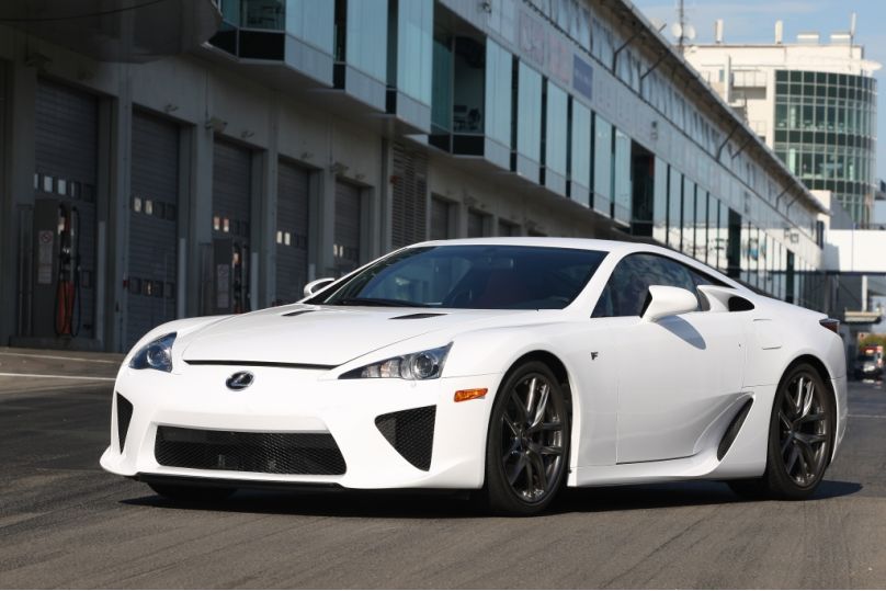 Detroit Motor Show 2010: V10-Triebwerk - Herzstück des Supersportlers  Lexus LFA