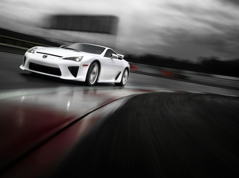 Detroit Motor Show 2010: V10-Triebwerk - Herzstück des Supersportlers  Lexus LFA