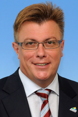 Dr. Felix Gress leidet Conti-Unternehmenskommunikation