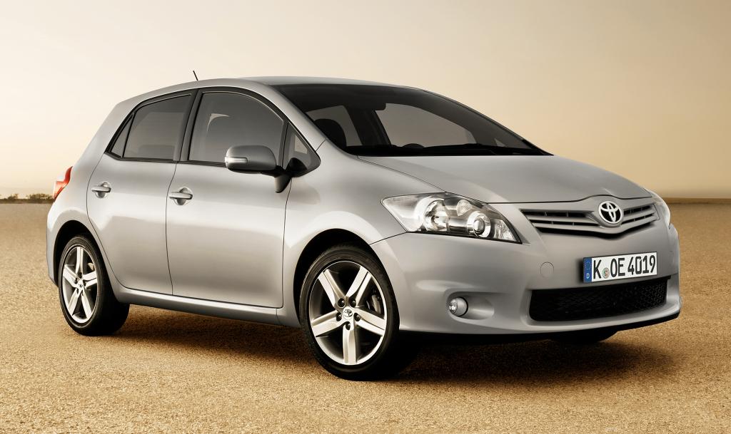 Genf 2010: Toyota zeigt überarbeiteten Auris