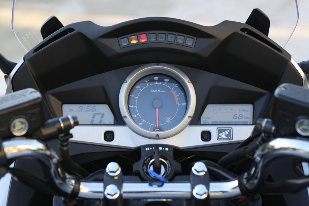 Honda CBF 1000 F: Neuer Motor - neues Fahrwerk - alte Philosophie 