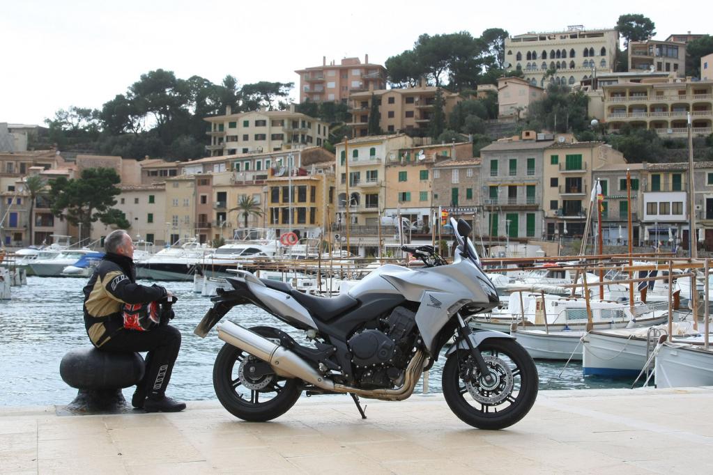 Honda CBF 1000 F: Neuer Motor - neues Fahrwerk - alte Philosophie 
