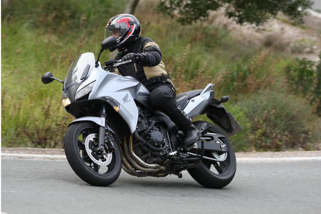 Honda CBF 1000 F: Neuer Motor - neues Fahrwerk - alte Philosophie 