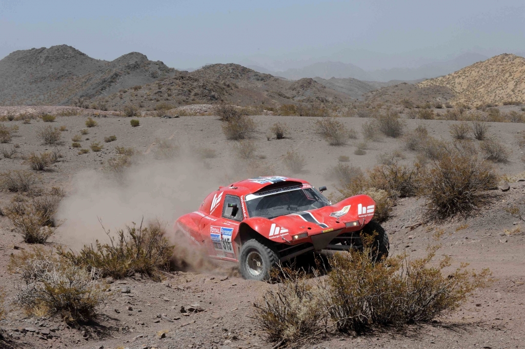 Matthias Kahle und Thomas M. Schünemann im Fast&Speed-Buggy vom Team Hamburger Software.